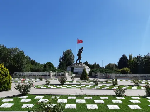 Büyük Taarruz Şehitliği ve Mustafa Kemal Atatürk Anıtı