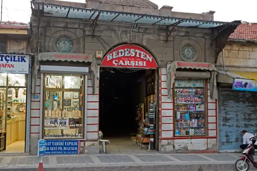 Tarihi Bedesten Çarşısı