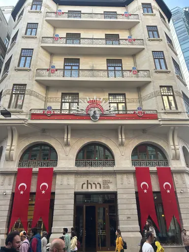 Türkiye İş Bankası Resim Heykel Müzesi