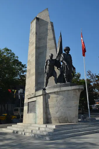 Barbaros Hayrettin Heykeli