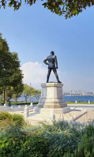 Sarayburnu Atatürk Anıtı