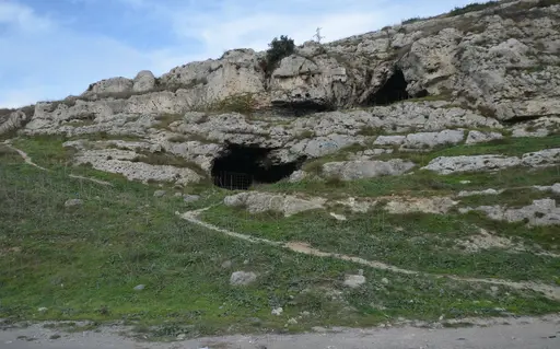Yarımburgaz Mağarası