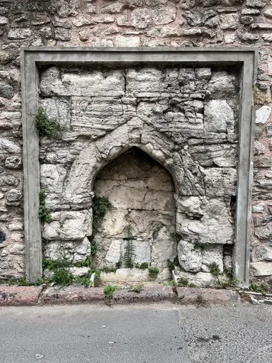 Nalıncı Kasım Sokak Çeşmesi