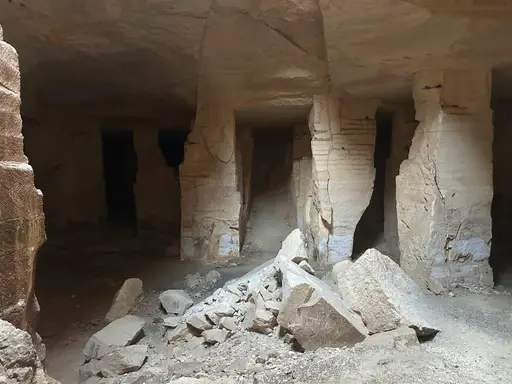 Bazda Mağarası