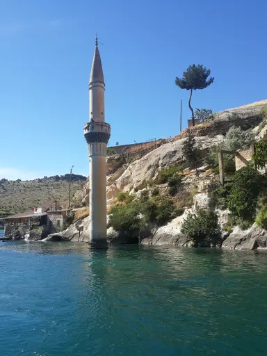 Batık Minare